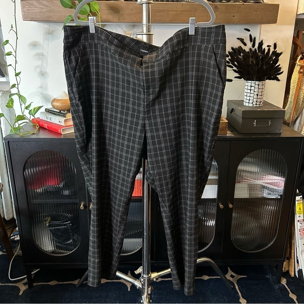 Torrid Plaid Ankle Skinny Pants - Picture 5 of 11